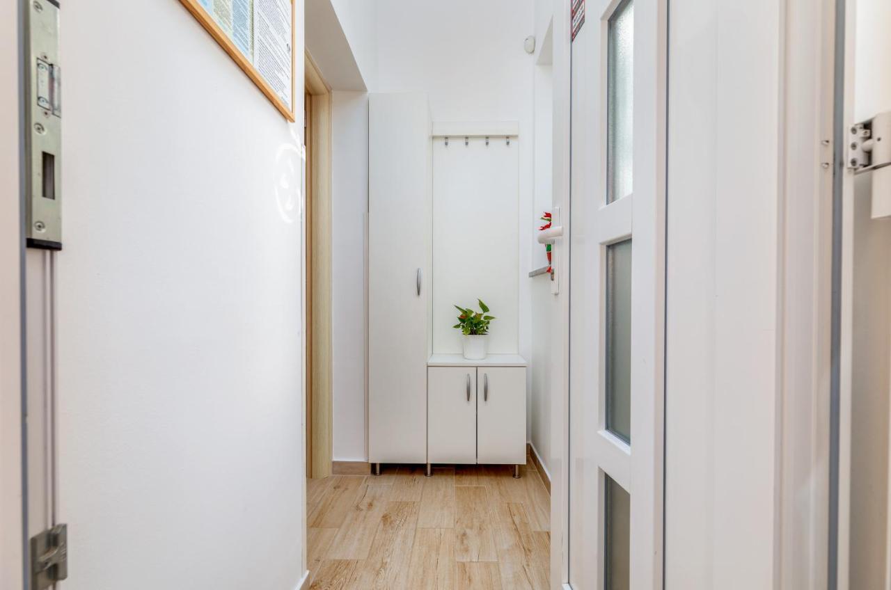 Apartments Hortensia พูลา ภายนอก รูปภาพ